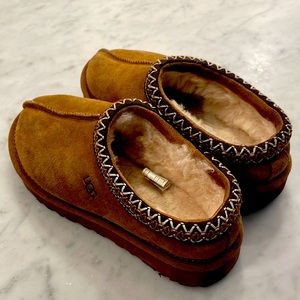 UGG Tasman slippers